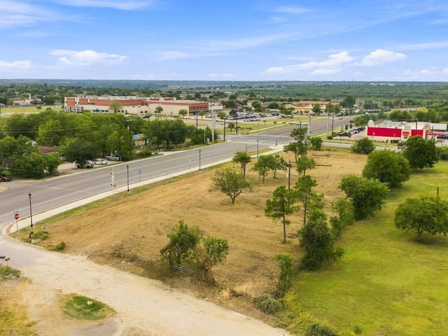 101 Sunflower CIR