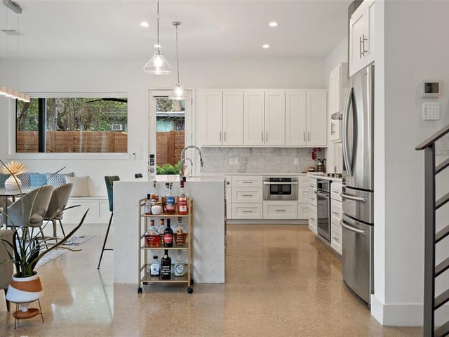 1010 Brodie St Unit #B