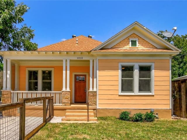 1010 E 49th St Unit #1
