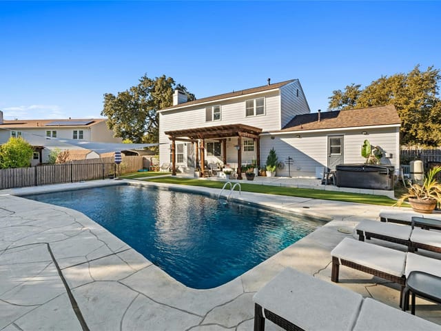 1010 Huntridge Dr
