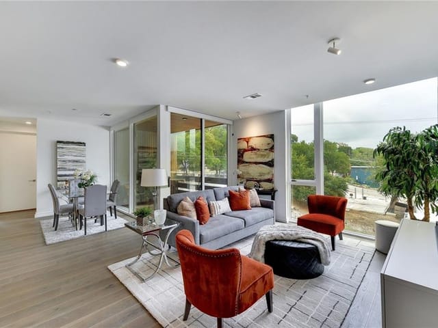 1010 W 10th ST Unit #201