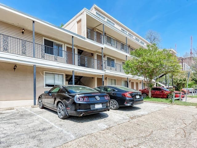 1010 W 23 St Unit #11