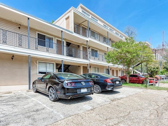1010 W 23rd St Unit #2