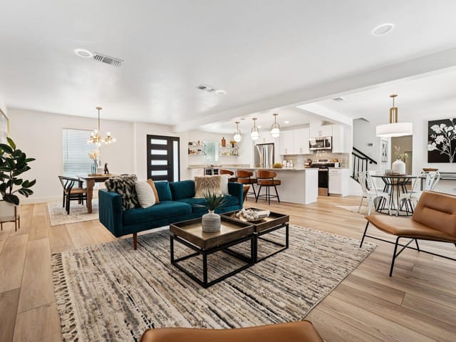 10101 Dobbin Dr