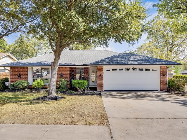 10103 Oak Hollow Cir
