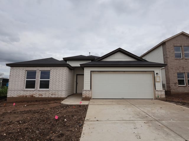 10104 Majestic Hawk WAY
