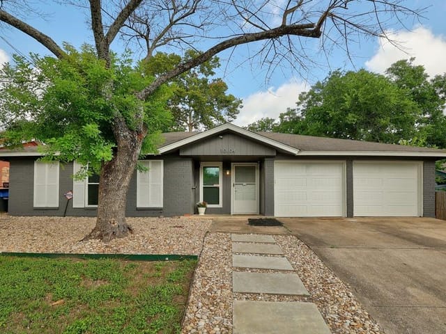 10104 Woodhaven Dr