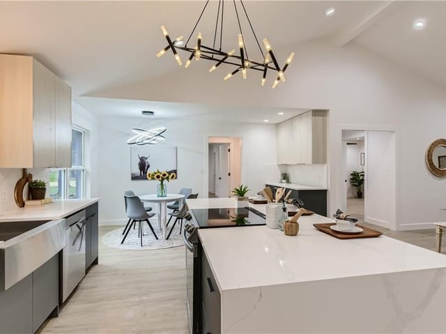 10105 Rocking Horse Rd