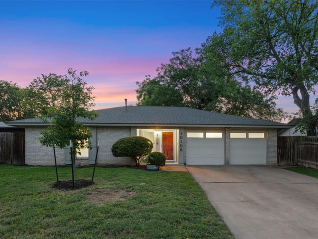 10106 Woodstock DR