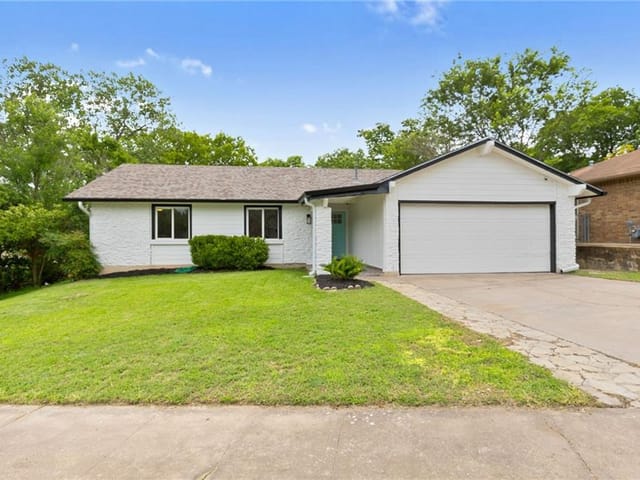 10109 Woodstock Dr