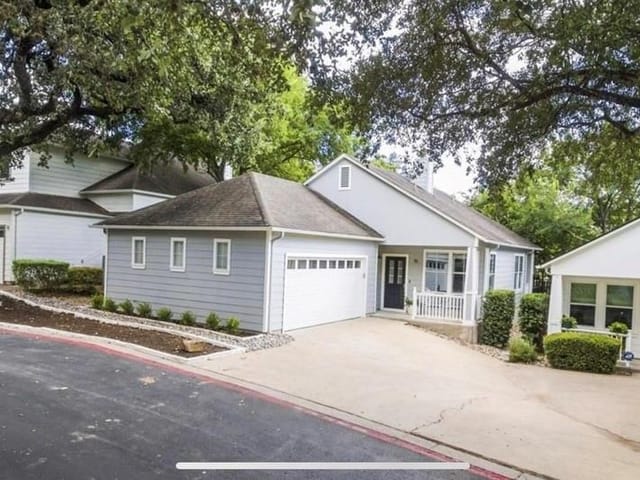 1011 Brodie ST Unit #16