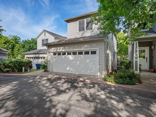 1011 Brodie ST Unit #20
