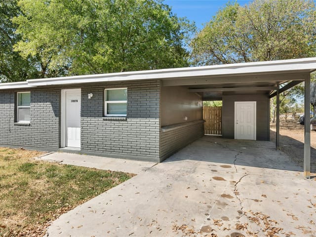1011 Hackberry St Unit #A&B