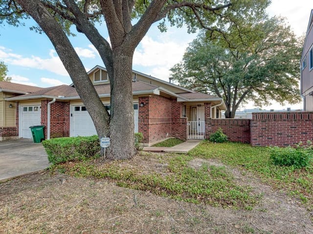 1011 Markham Ln Unit #A
