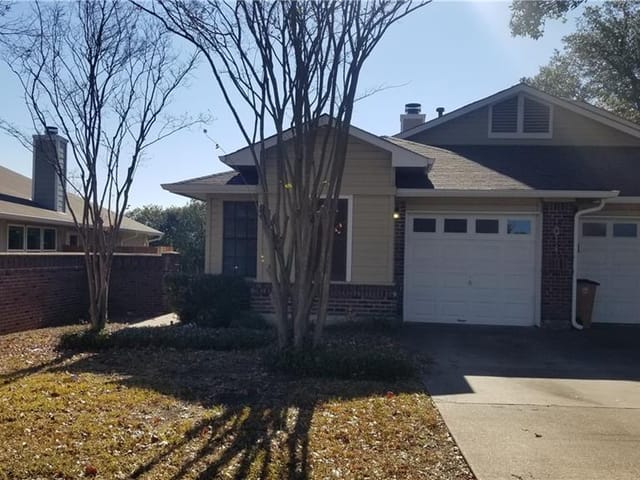 1011 Markham LN Unit #B