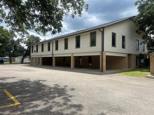 1011 Meredith DR