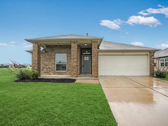 1011 Pembroke Ct
