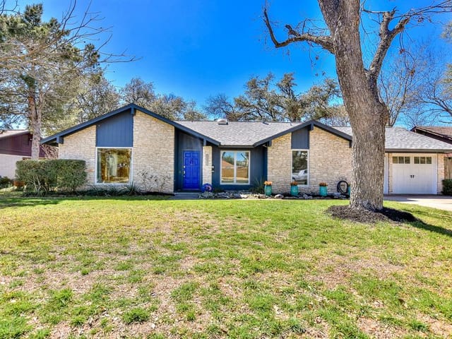 1011 Quail Park Dr