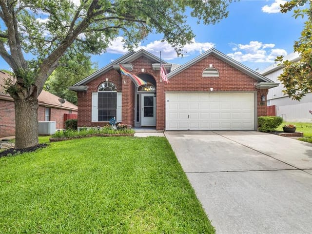 1011 Strickland Dr