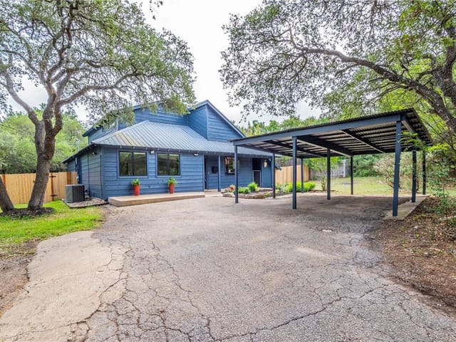 10110 Lake Ridge Dr