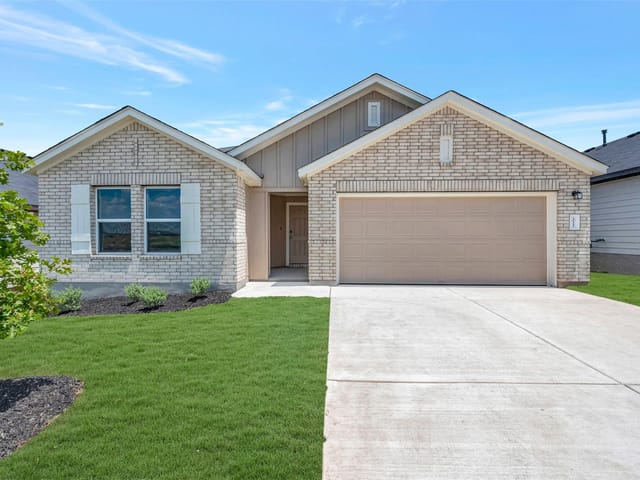 10112 Majestic Hawk WAY