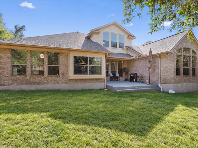 View 10113 Loxley LN 10113 Loxley LN, photo 1 of 6, Austin, TX