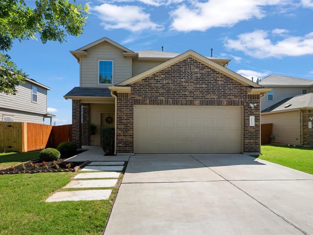 10117 Crescendo LN