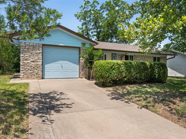 1012 Chesapeake Dr