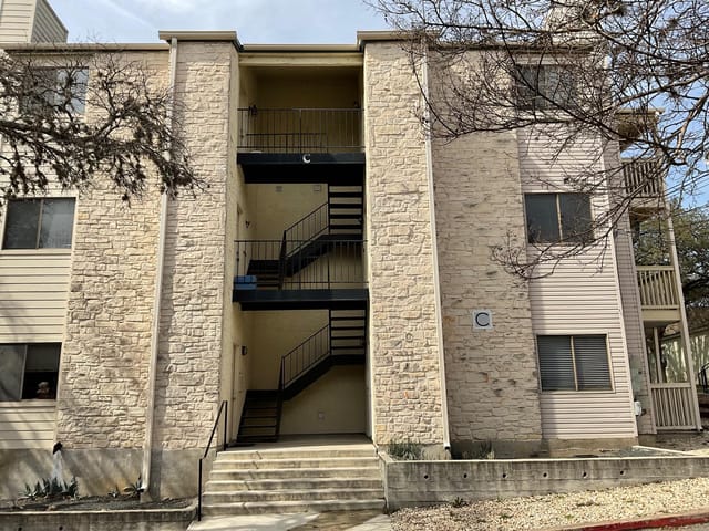 1013  Chestnut St  #Building C, Unit 5