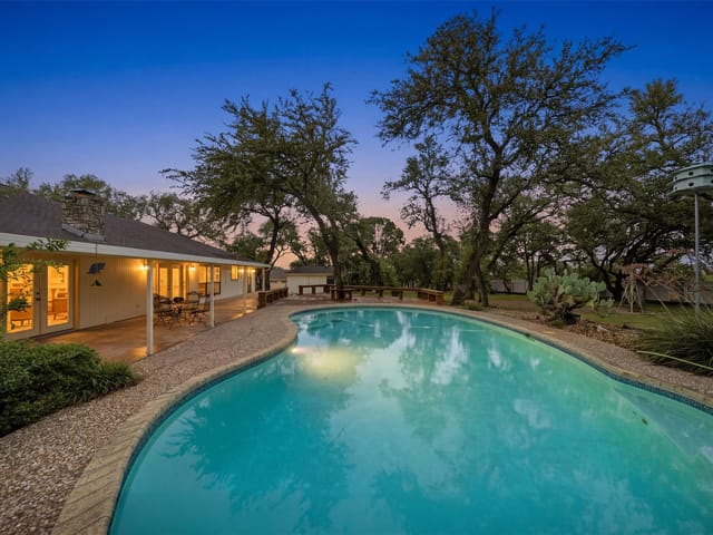1013 Hidden Hills DR