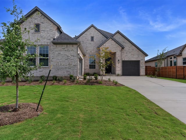 1013 Painted Horse DR