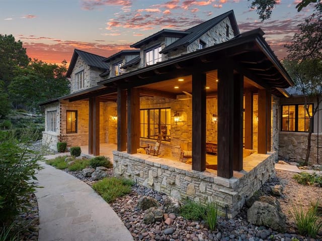 10133 Dianella Ln