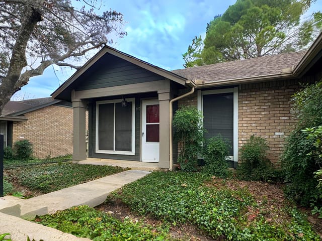 1015 E Yager Ln Unit #147