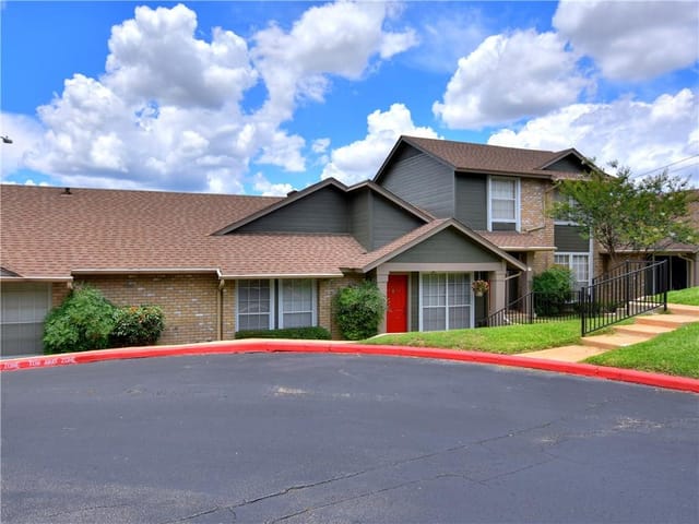1015 E Yager Ln Unit #156