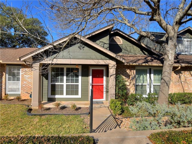 1015 E Yager Ln Unit #177