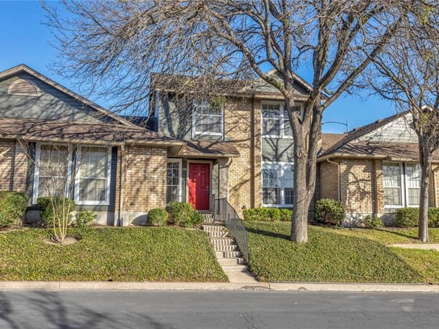 1015 E Yager Ln Unit #195