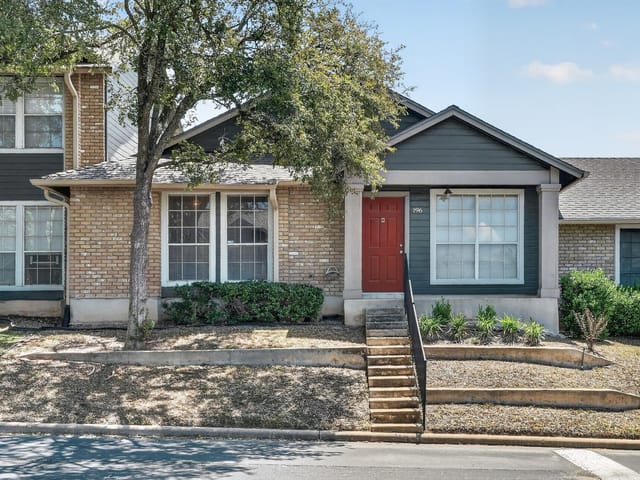 1015 E Yager LN Unit #196