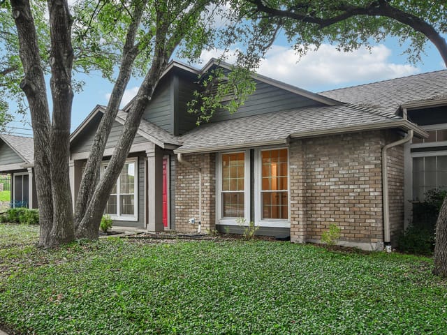 1015 E Yager LN Unit #2