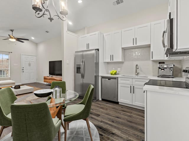 1015 E Yager Ln Unit #207