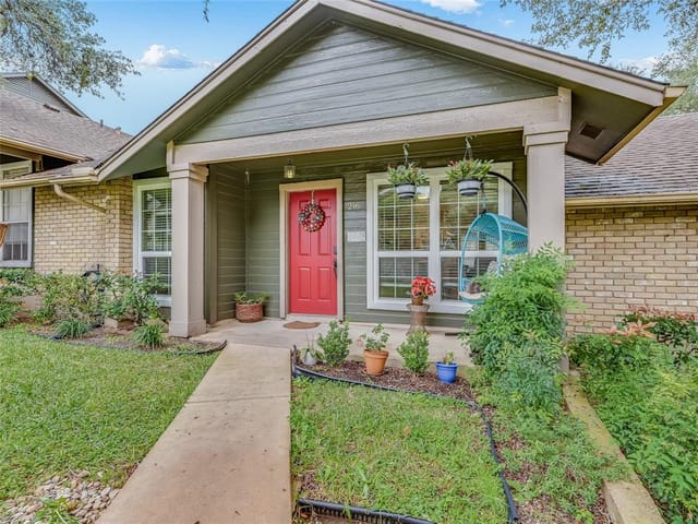 1015 E Yager Ln Unit #216