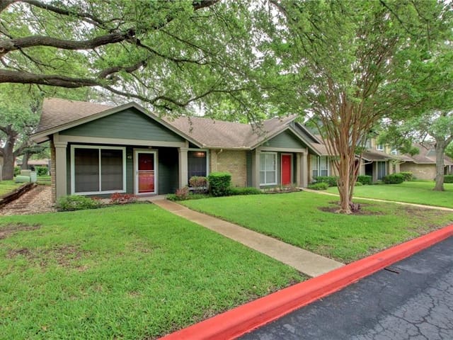 1015 E Yager Ln Unit #42