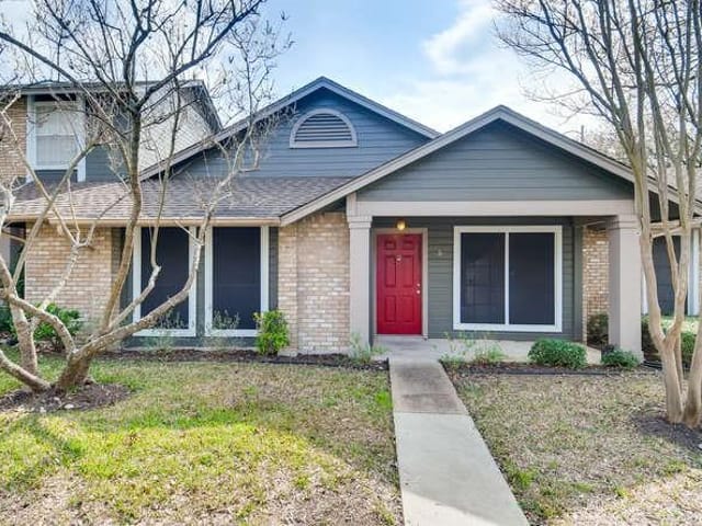 1015 E Yager Ln Unit #5