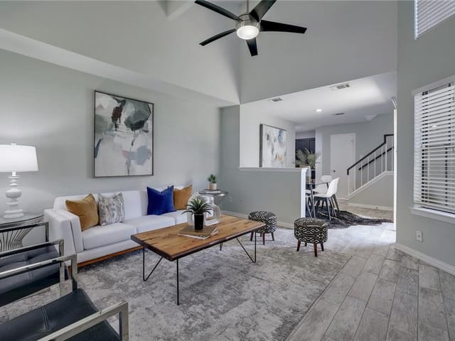 1015 Markham Ln Unit #A