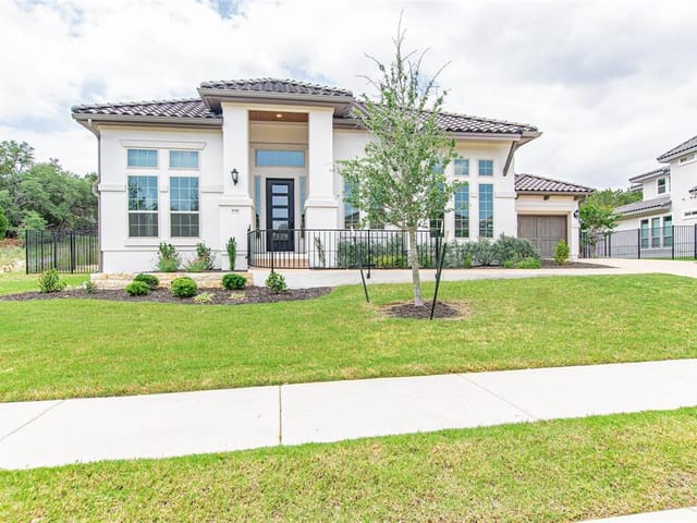 1016 Morning Moon Cir