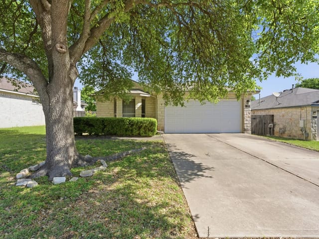 1017 Reynaldo St