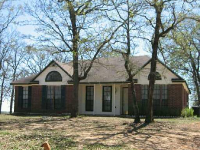 1018 Walch LN