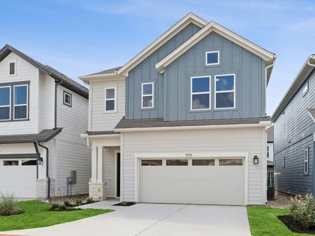 1019 Lucinda Williams DR