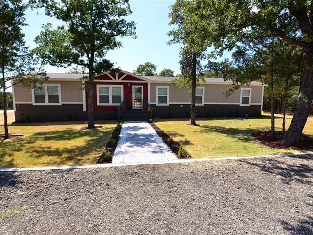 102 Alder DR