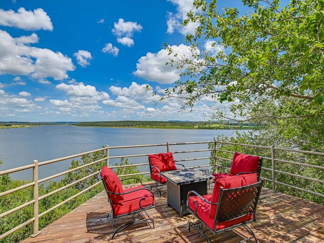 View 102 Center Cove I 102 Center Cove I - property photo 1 - Luxury home in Spicewood, TX