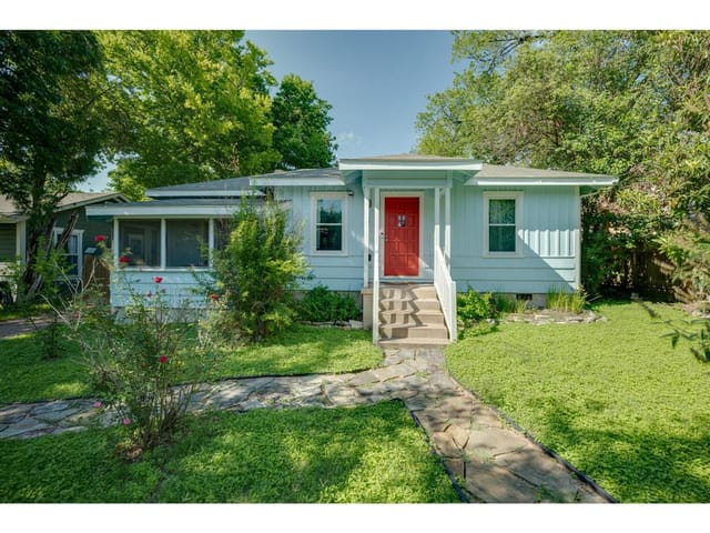 102 Nelray Blvd